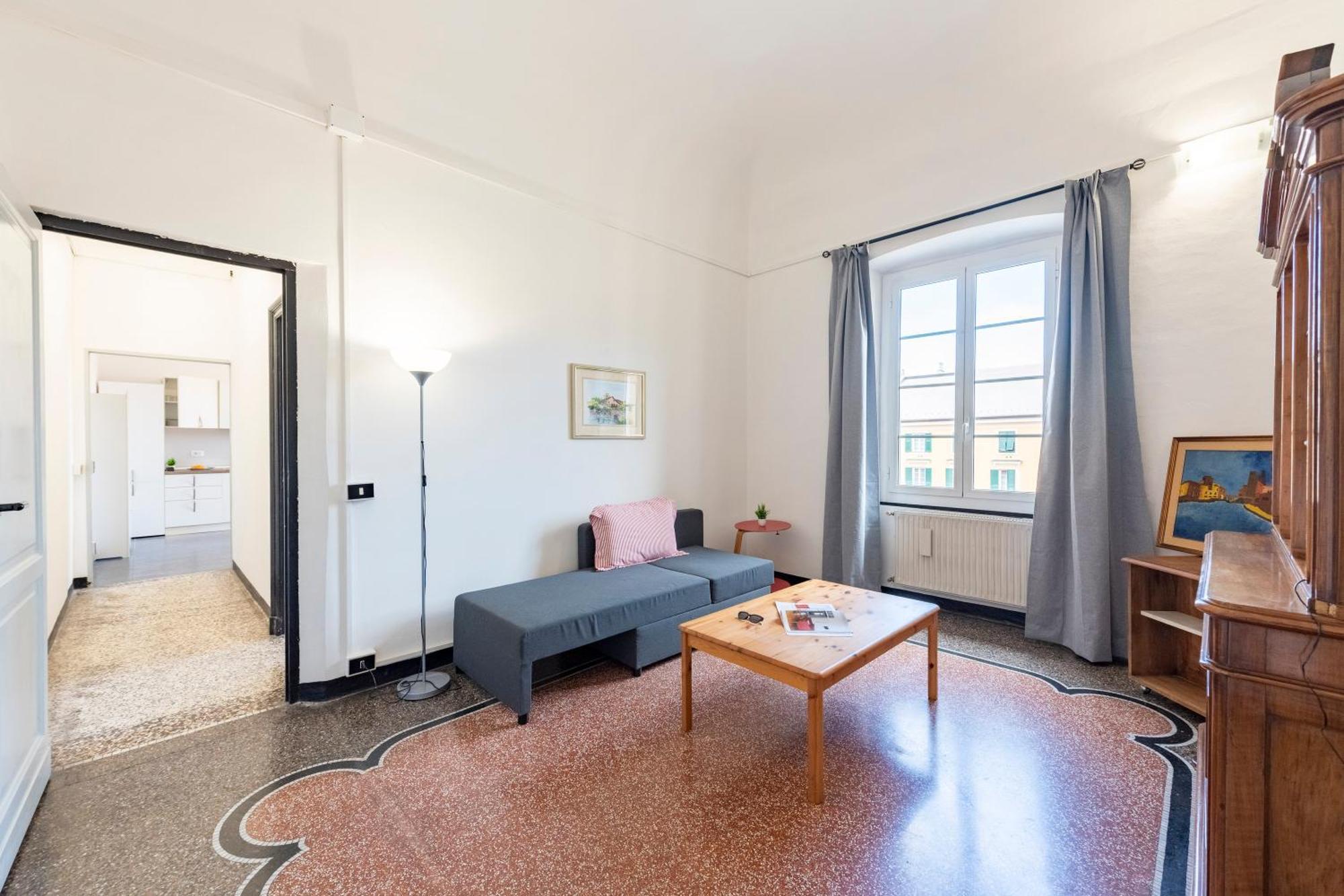 Apartment Piazza Colombo House Historic Center - Happy Genua