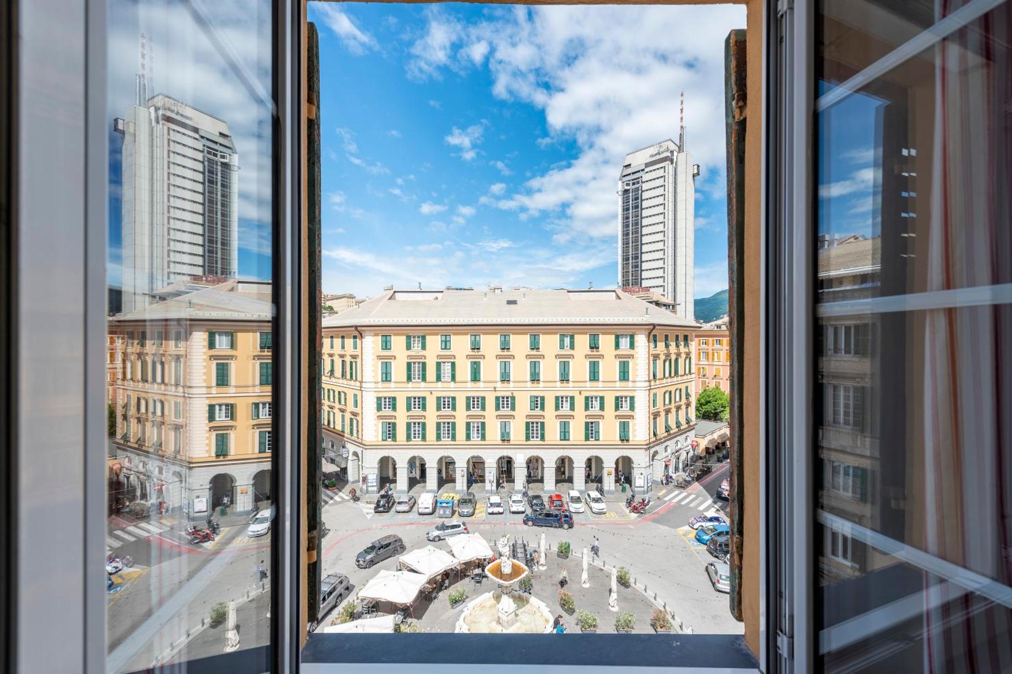 Piazza Colombo House Historic Center - Happy Genua